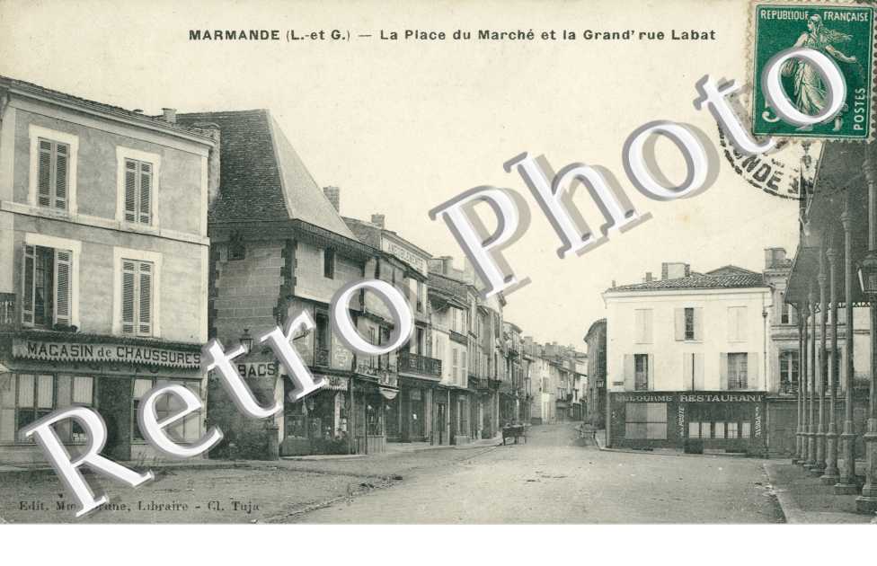 Place du Marche et la Grand'Rue Labat