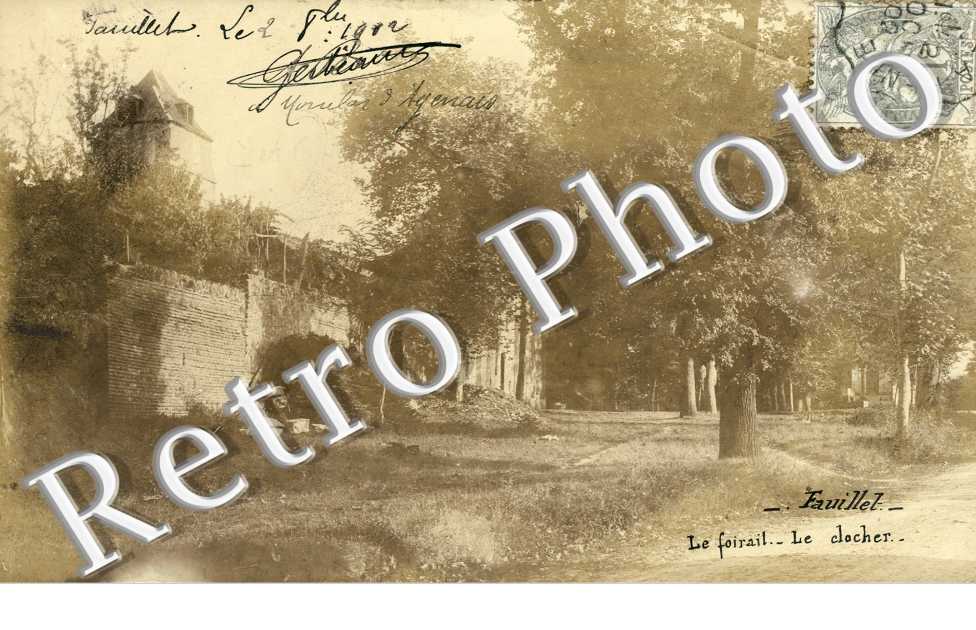 Le foirail - le clocher