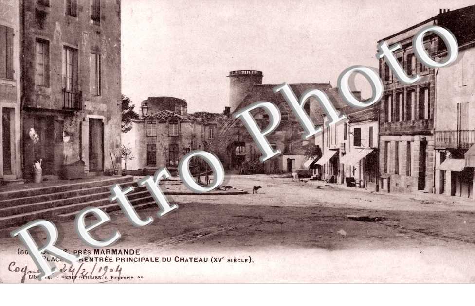 place et entree du chateau des ducs
