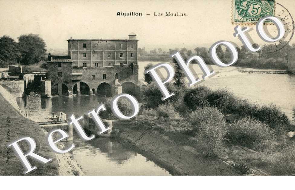 Les Moulins