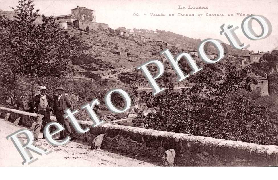 vallee du Tarnon et chateau de Vebron