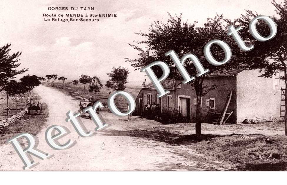 Route de Mende a Ste Enimie - le refuge Bon Secours