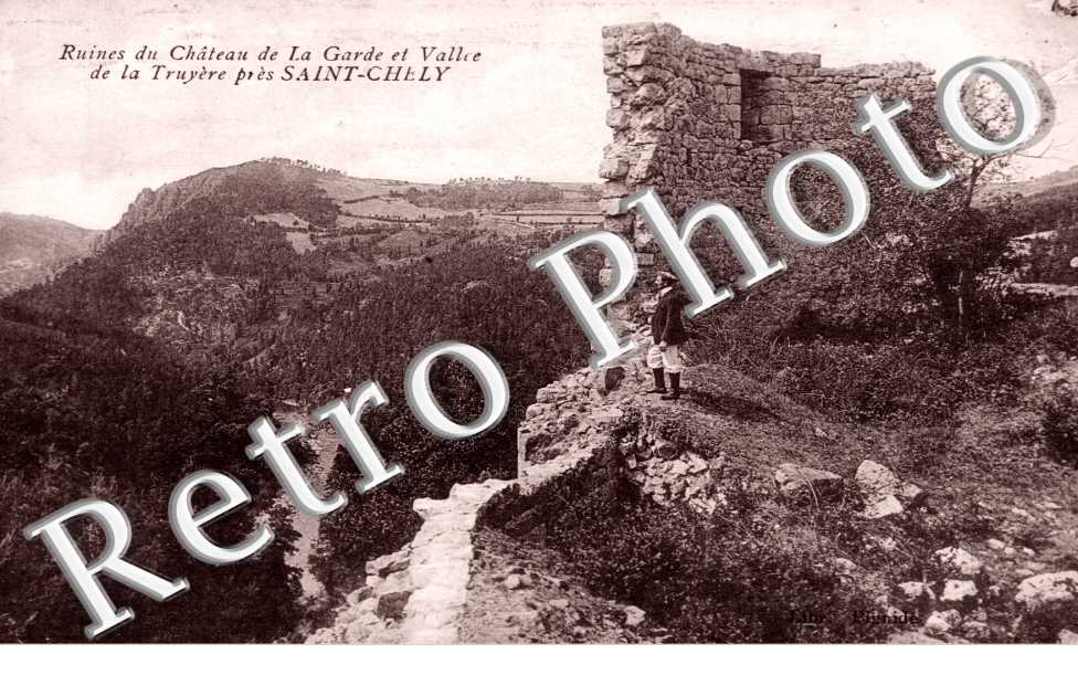 ruines du chateau de la Garde et vallee de La Truyere
