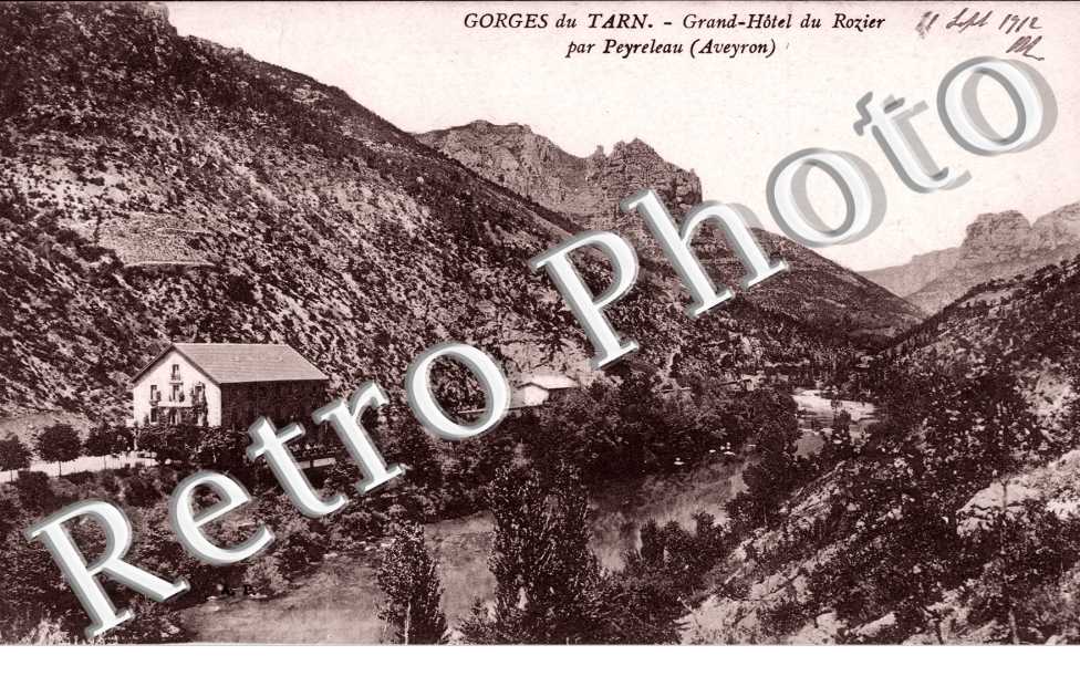grand hotel du Rozier par Peyreleau