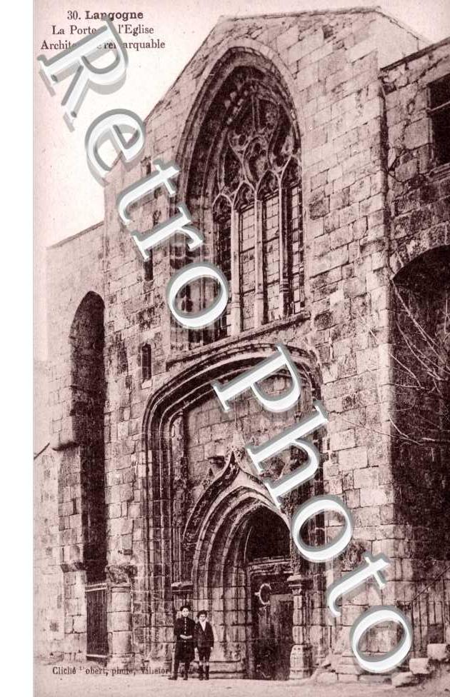 la porte de l'eglise