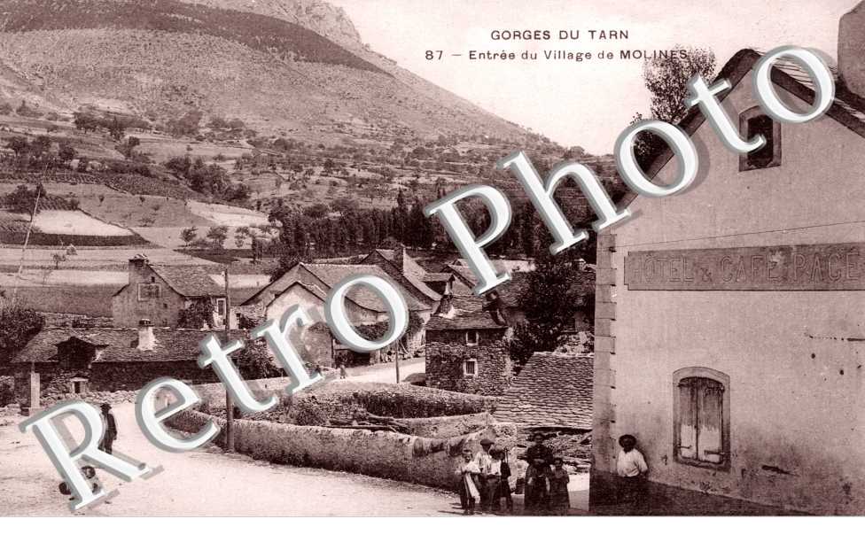 entree du village de Molines