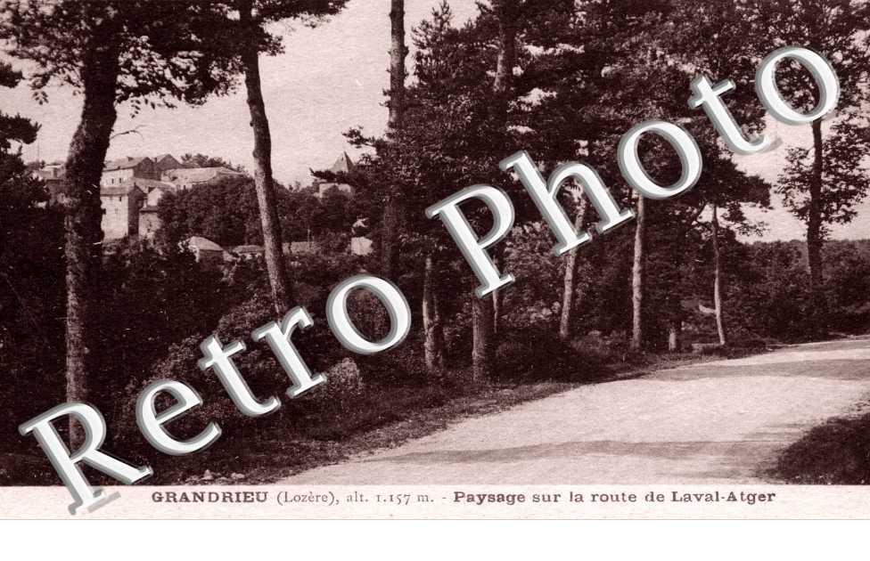 paysage sur la route de Laval Atger
