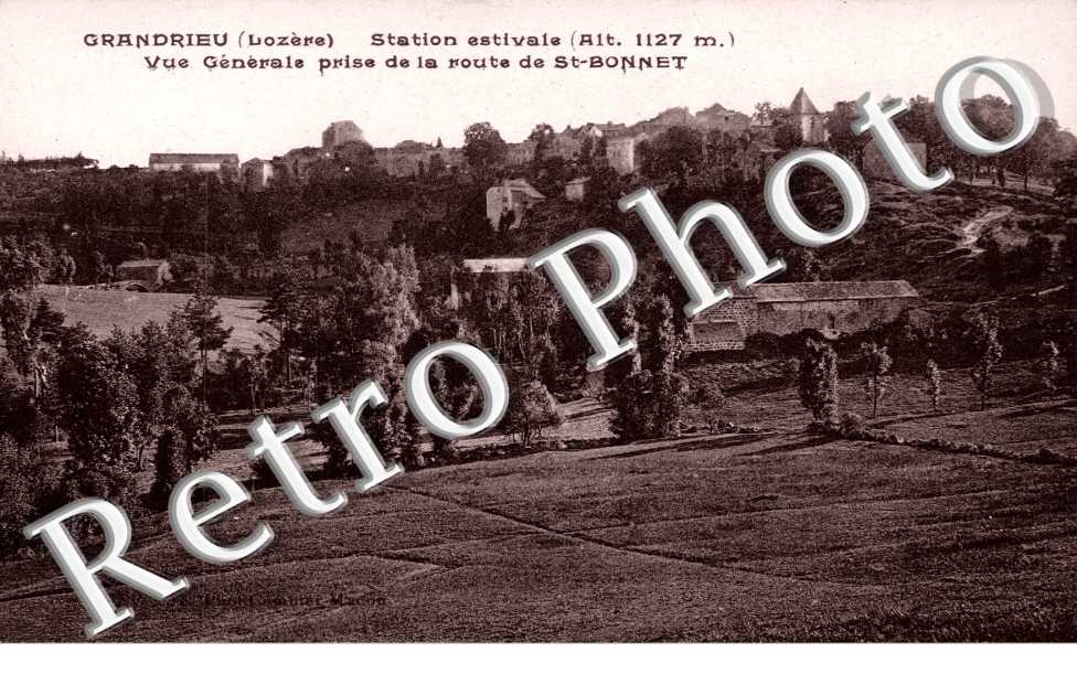 vue generale prise de la route de St-Bonnet