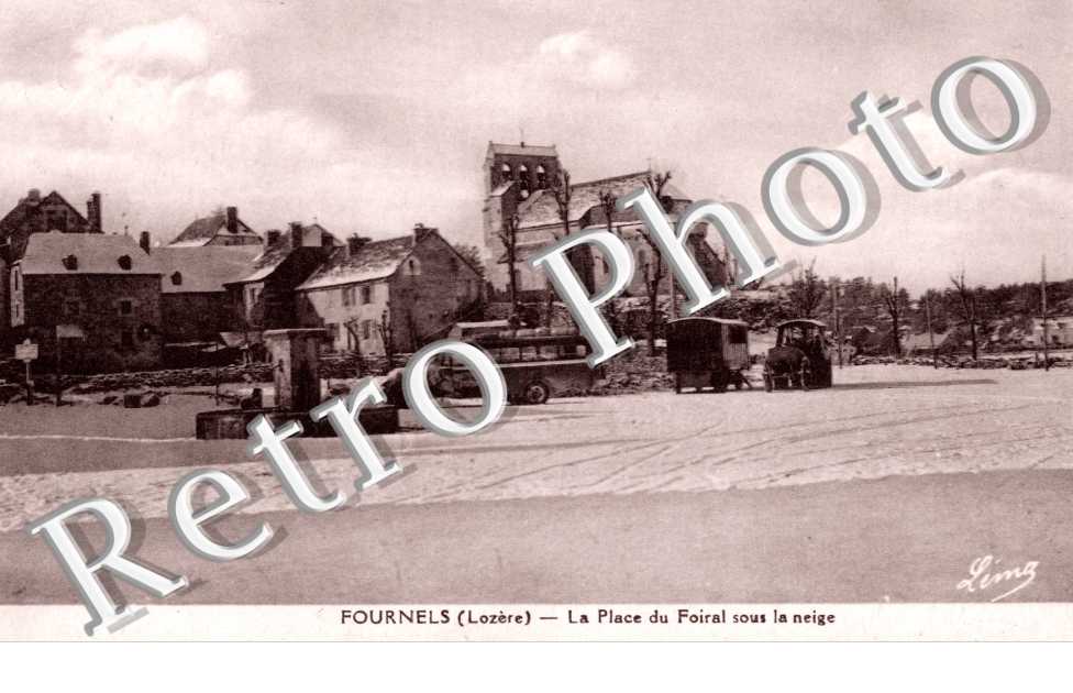 la place du Foiral sous la neige