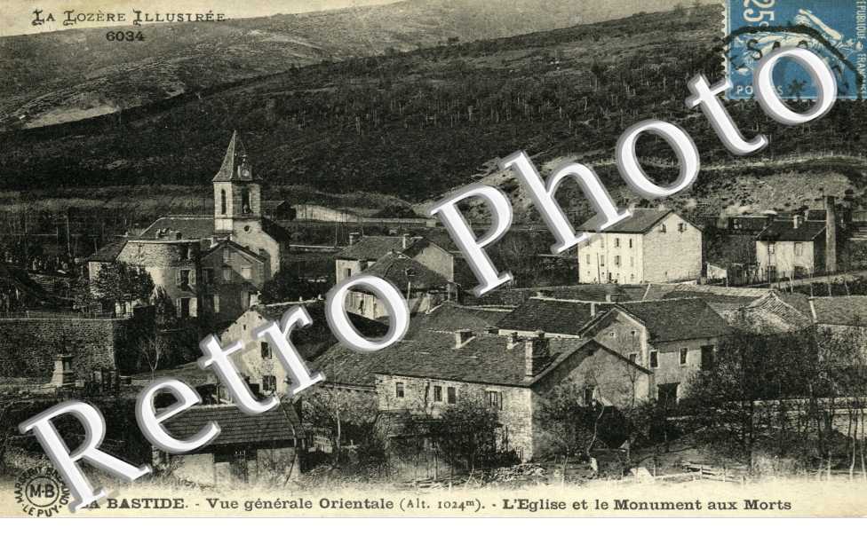 vue generale orientale - l'eglise et le monument aux morts