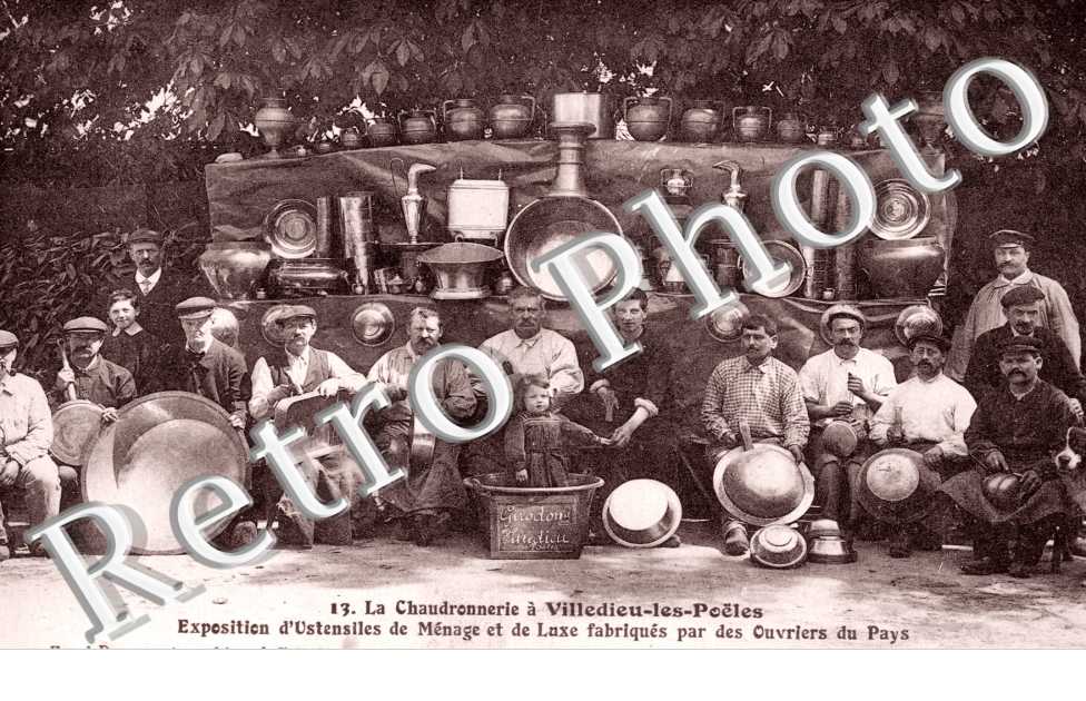 Chaudronnerie, exposition d'ustensiles de Menage et de Luxe