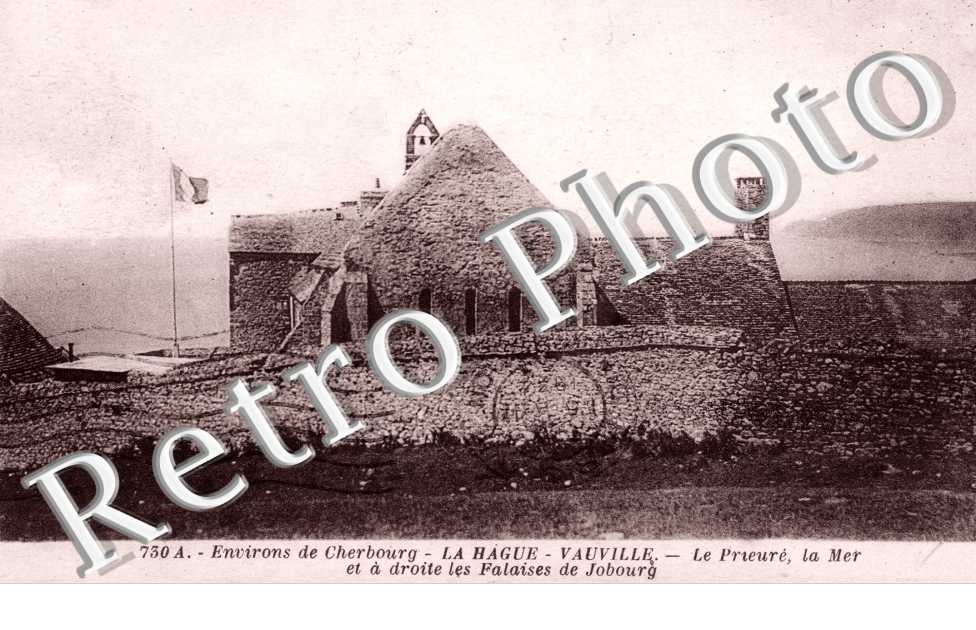 Le Prieure, la Mer et les falaises de Jobourg