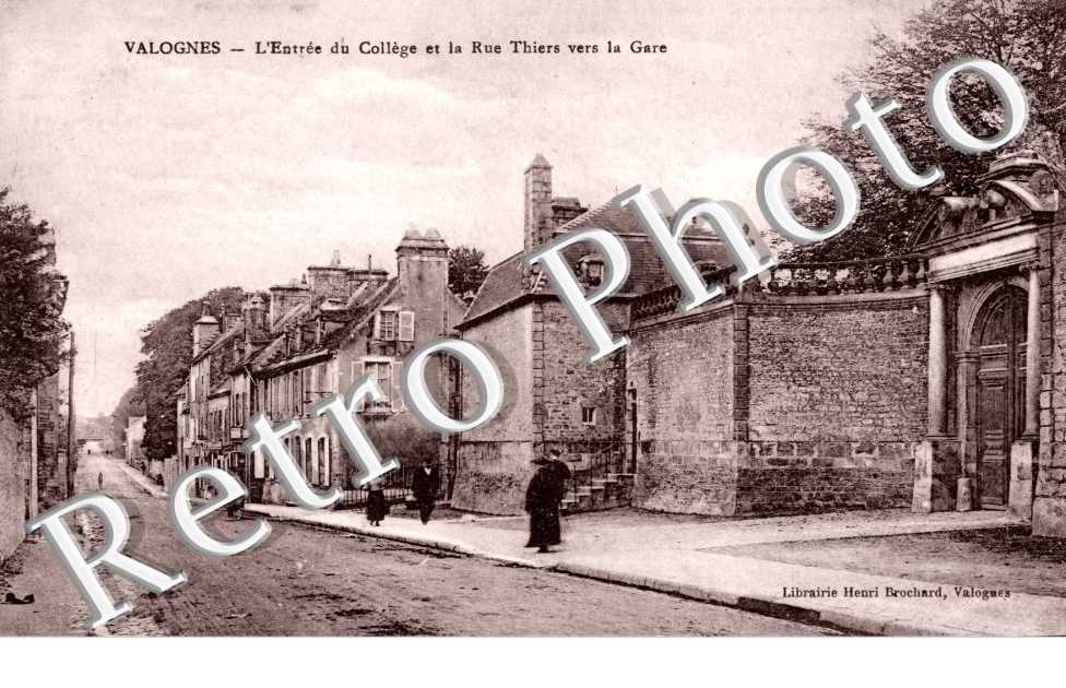 Entree du College et la Rue Thiers