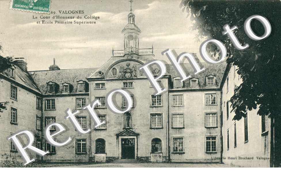la cour d'honneur du college