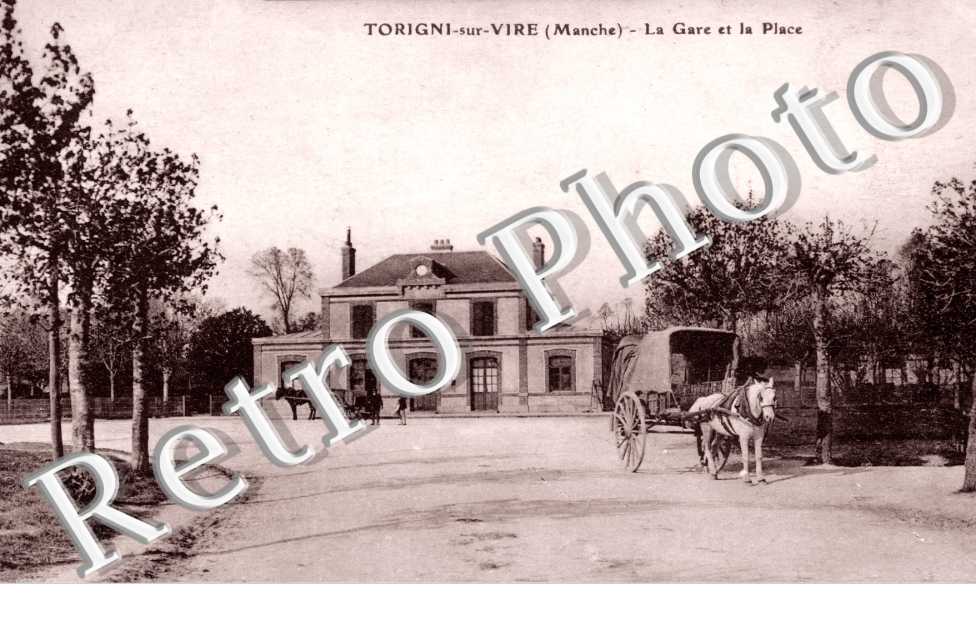 la gare et la place