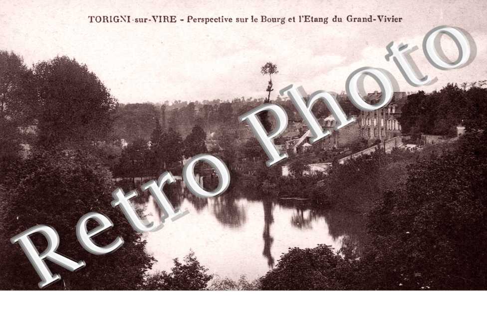 Le Bourg et l'Etang du Grand Vivier