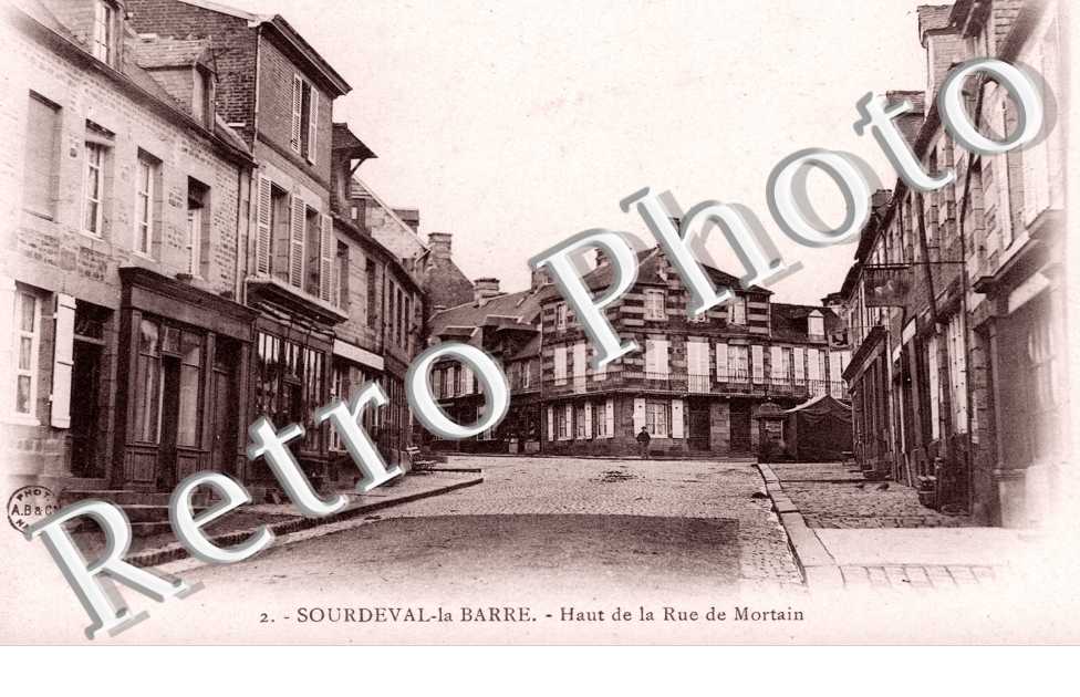 Haut de la rue de Mortain