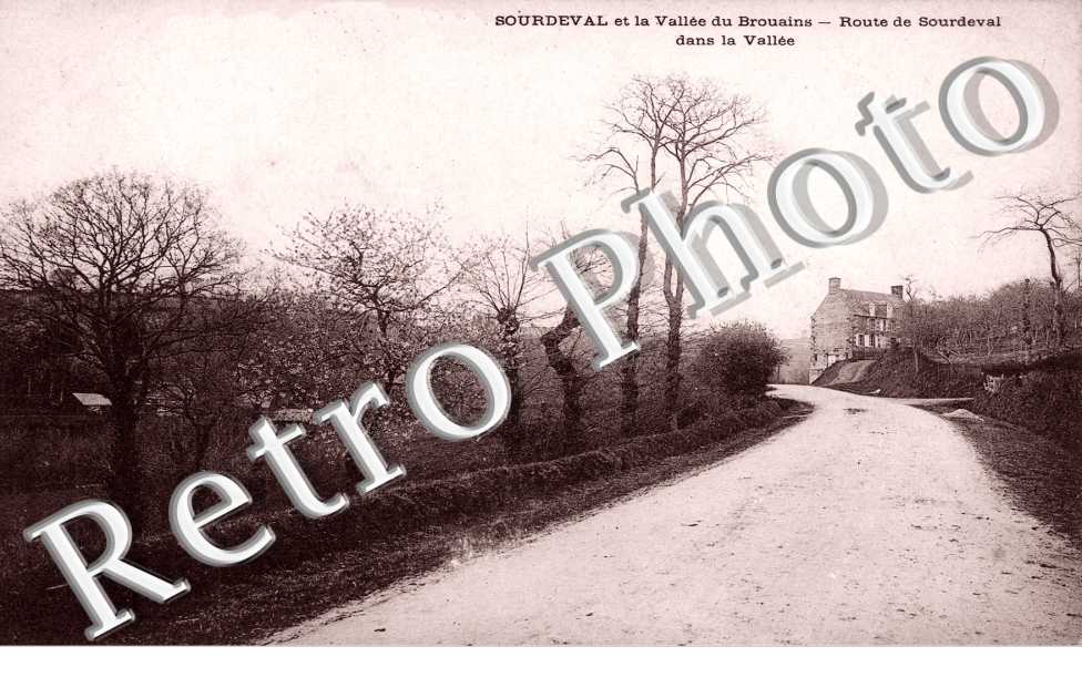 Route de Sourdeval dans la vallee