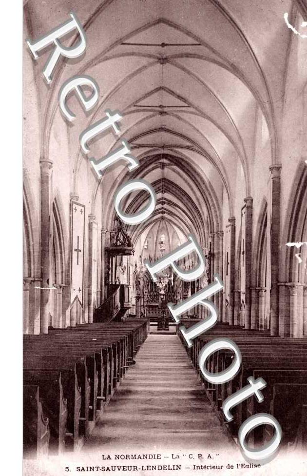 interieur de l'eglise
