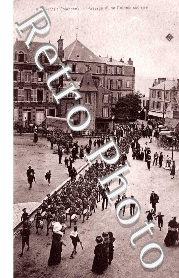 Passage d'une Colonie Scolaire