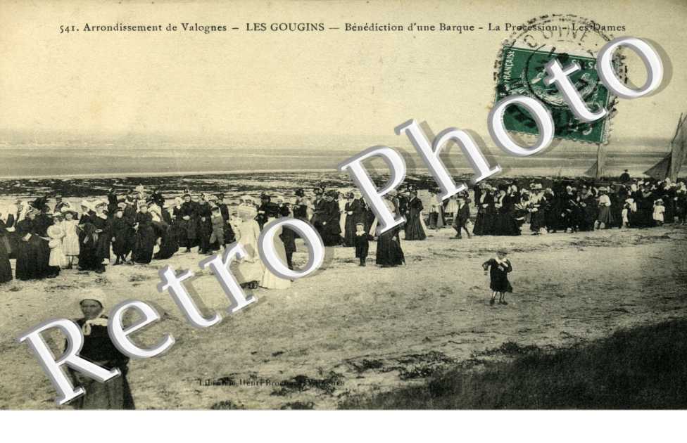 Les Gougins - Benediction d'une Barque - La procession - Les dames