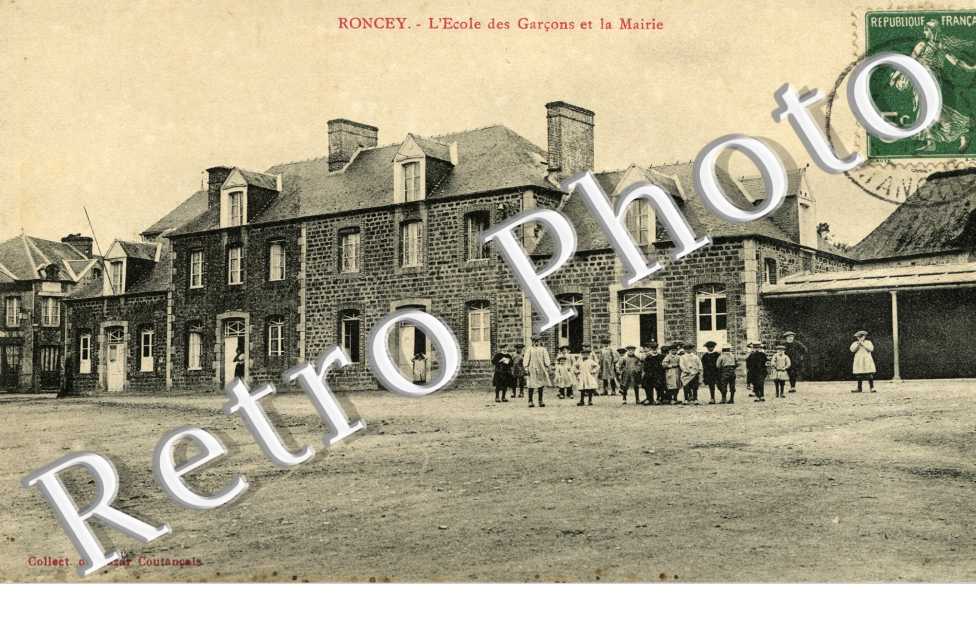 L'ecole des garcons et la mairie