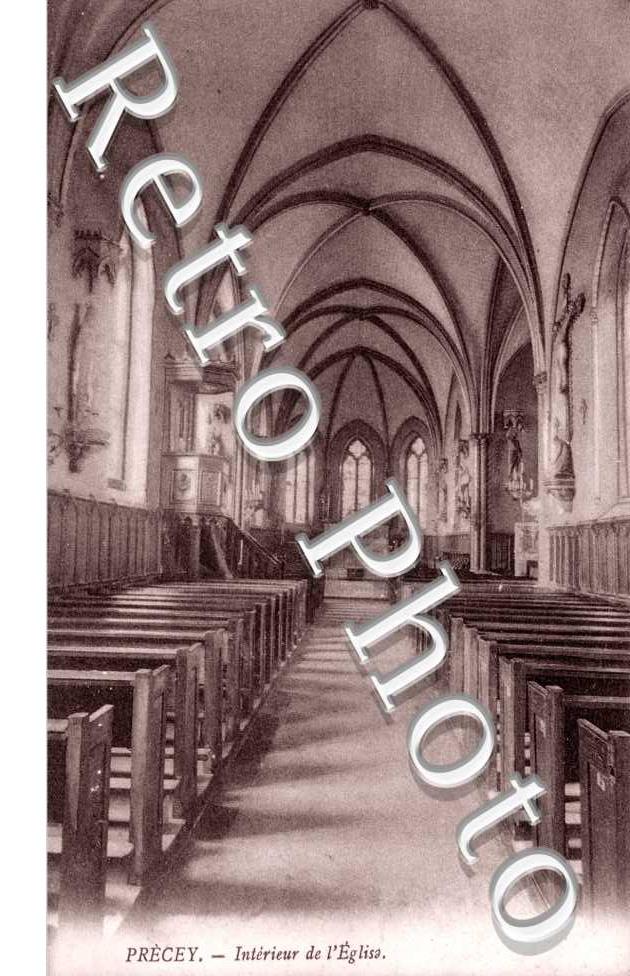 Interieur de l'eglise