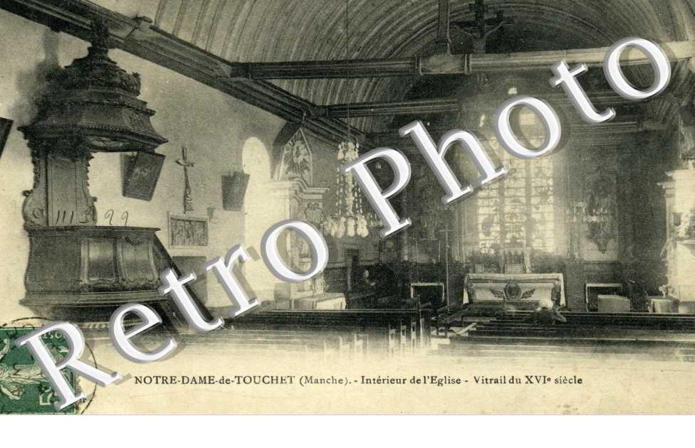 interieur de l'eglise Vitrail du XVIe siecle