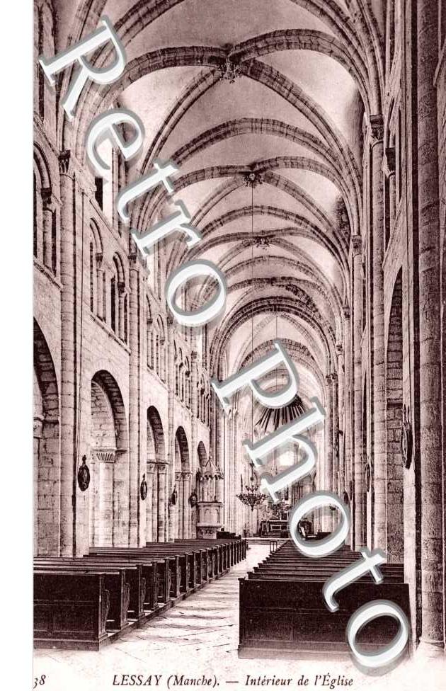 Interieur de l'eglise