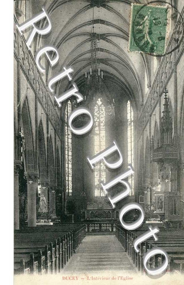 l'interieur de l'eglise
