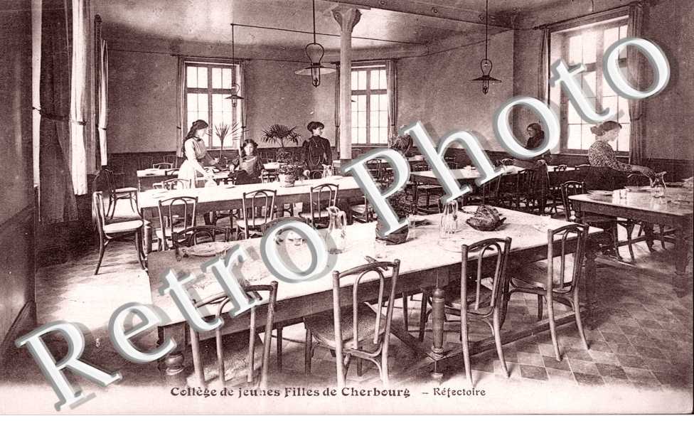 Colle de Jeunes Filles - Refectoire