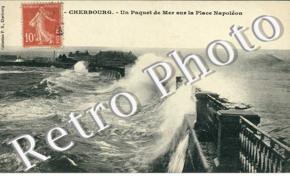 Un paquet de mer sur la Place Napoleon