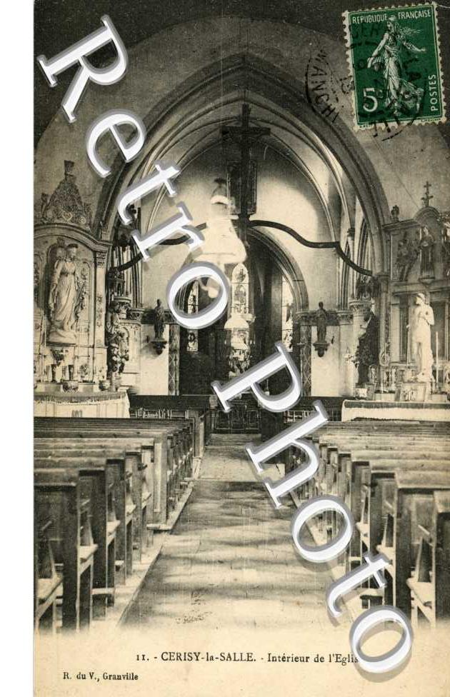 Interieur de l'eglise