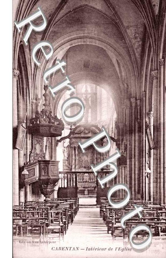 Interieur de l'Eglise
