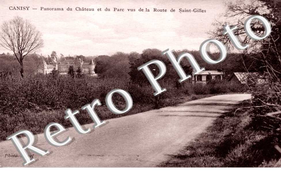 panorama du chateau et du parc vus de la route de Saint Gilles