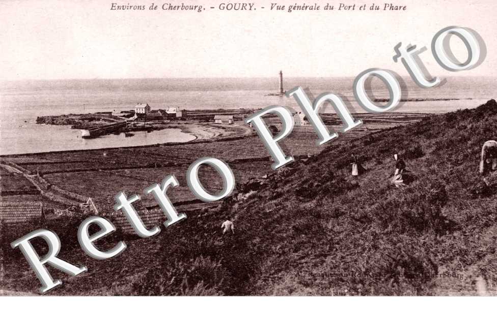 Vue generale du Port et du Phare