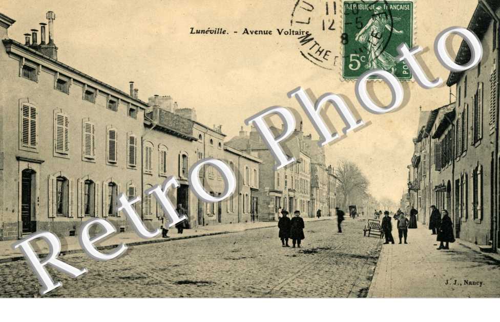Avenue Voltaire