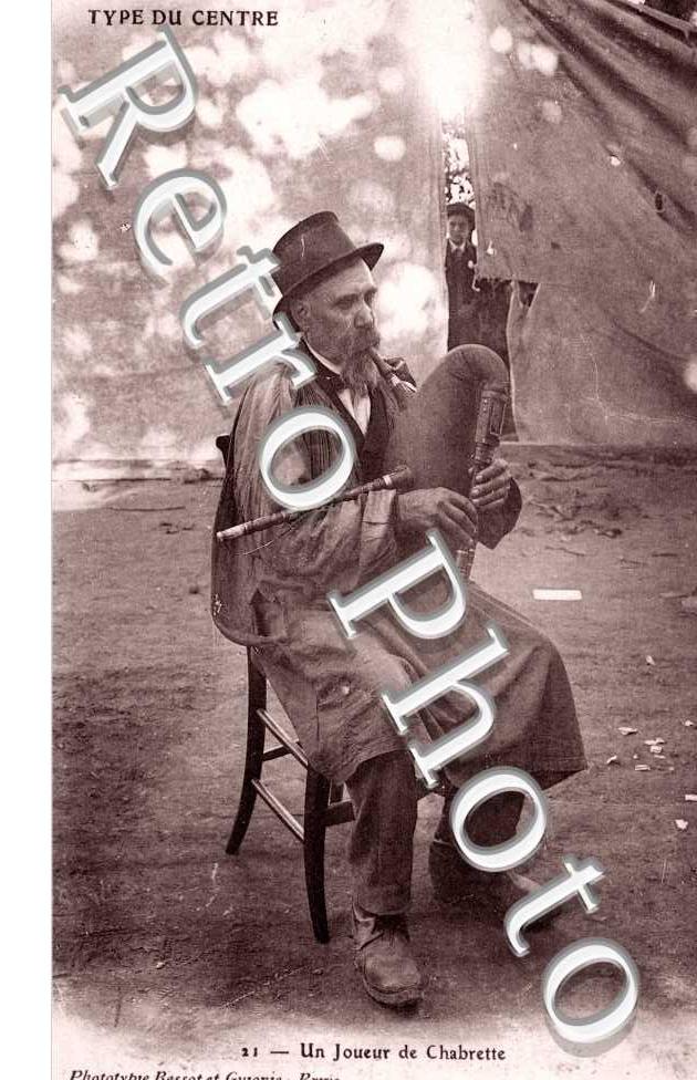 Un joueur de Chabrette
