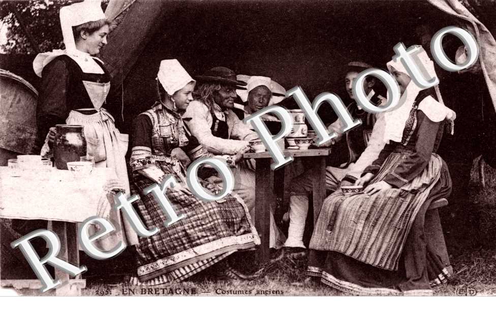 Costumes anciens