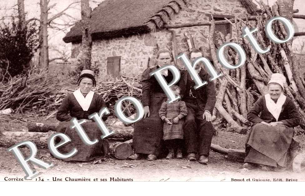 une chaumiere et ses habitants