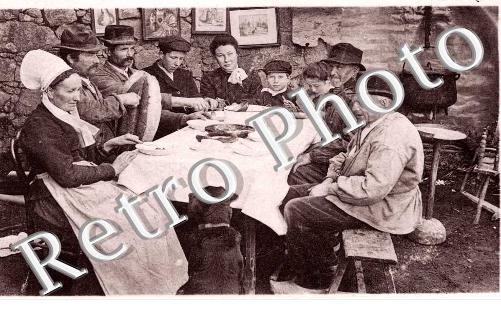 dans une vielle ferme le recounage , l'heure de la soupe