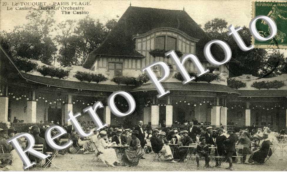 Casino de la Foret - Devant, l'Orchestre