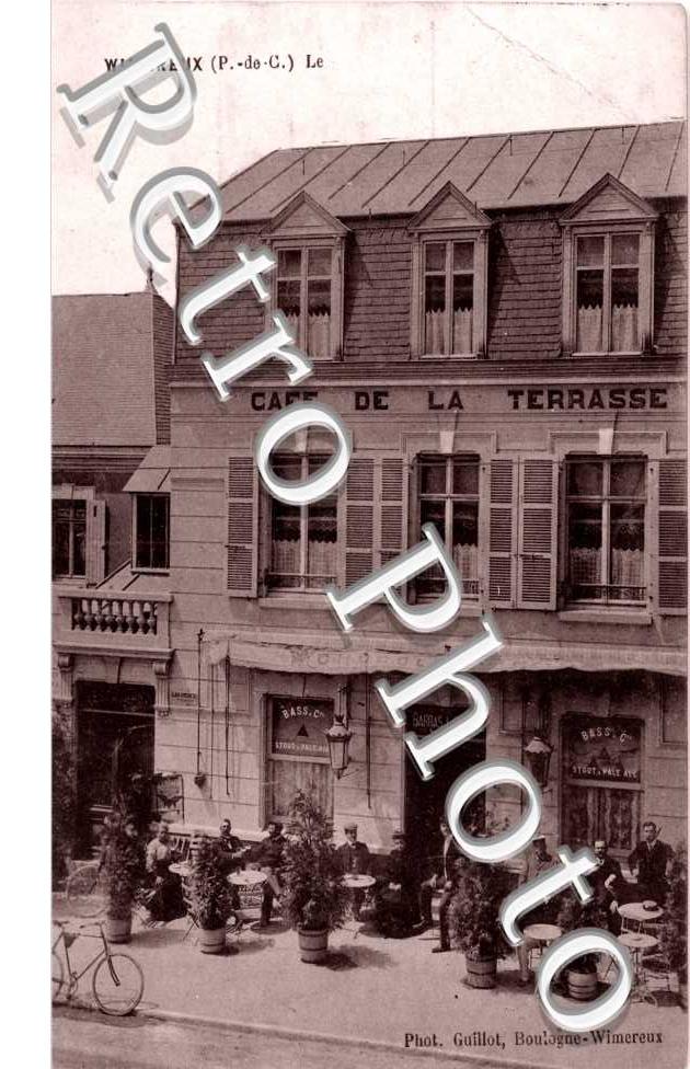 Le cafe de la terrasse