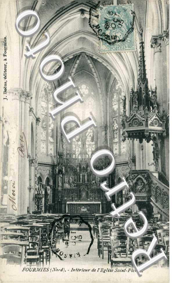 Interieur de l'Eglise Saint Pierre