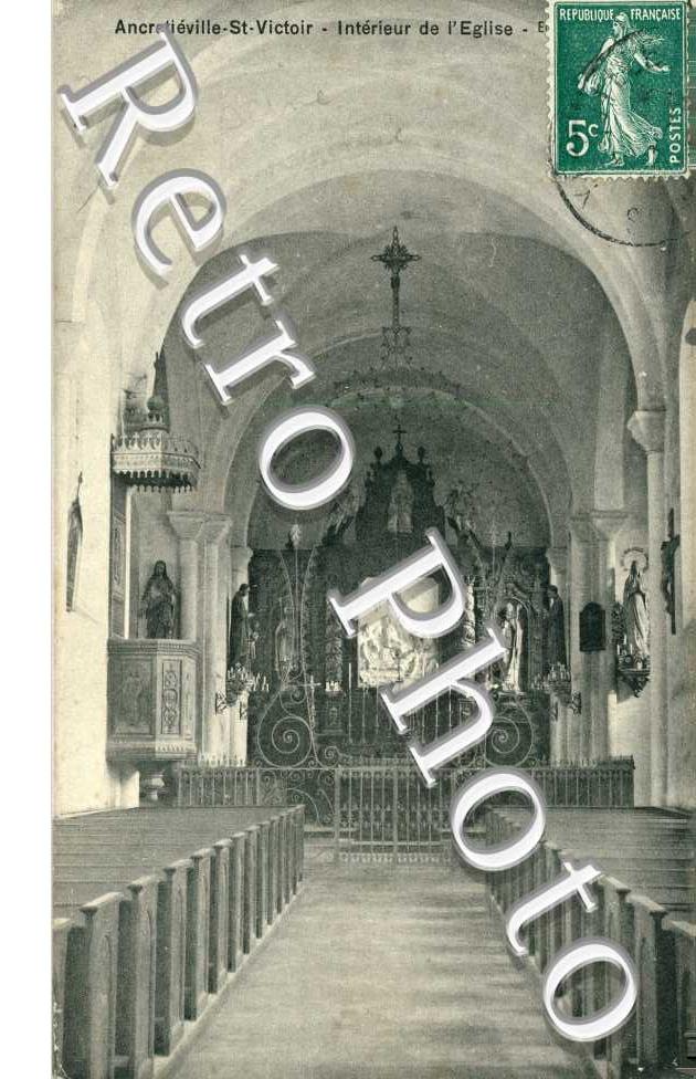 Interieur de l'Eglise