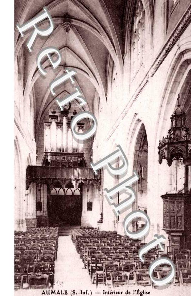 Interieur de l'eglise
