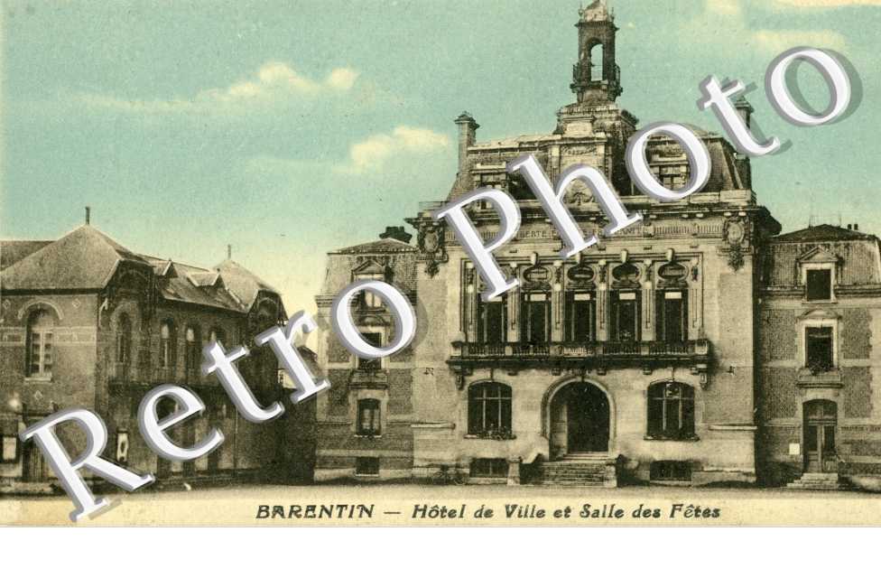 Hotel de Ville et Salle des Fetes