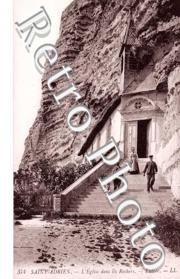 St Adrien, L'Eglise dans les Rochers