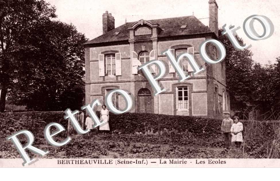 la mairie, les ecoles
