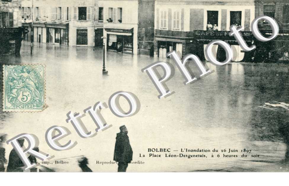Inondation du 26 juin 1987 - Place Leon Desgenetais